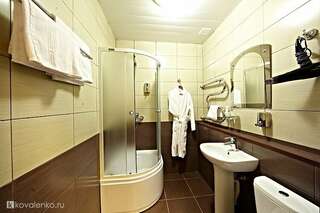 Гостиница Центральная Брянск Стандарт двухместный с одной кроватью (DBL)-4