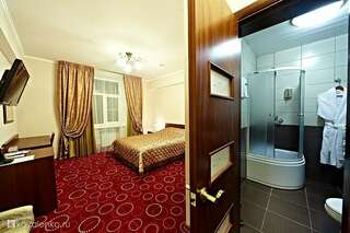 Гостиница Центральная Брянск Стандарт двухместный с одной кроватью (DBL)-3